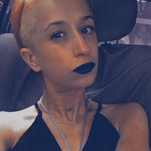 Meet your Posher, Dani